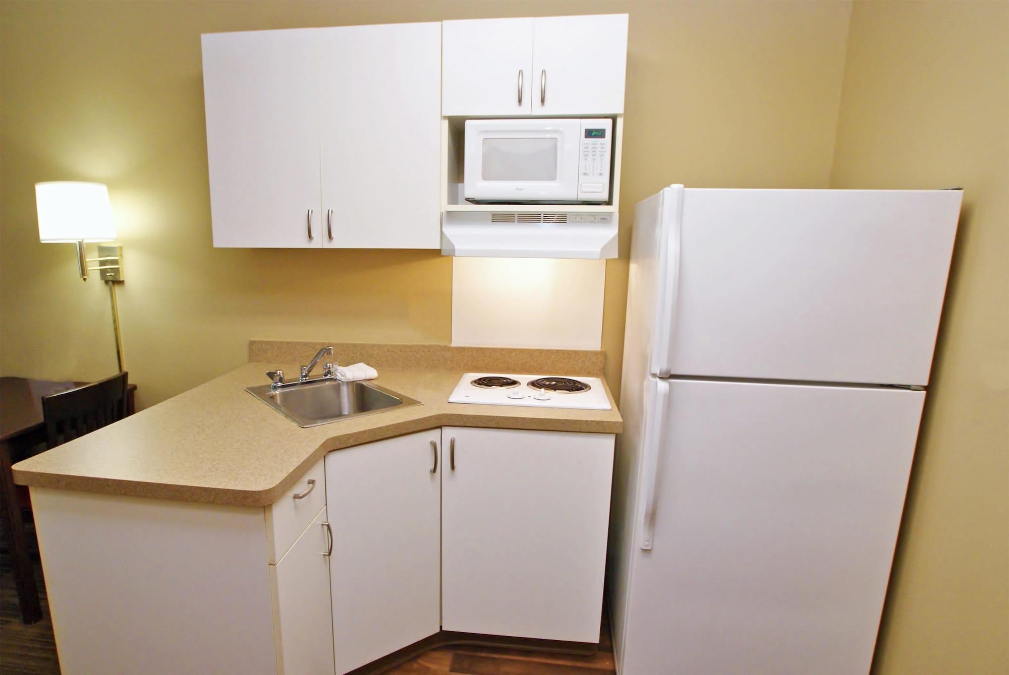 Extended Stay America Suites - Indianapolis - Касълтън Екстериор снимка