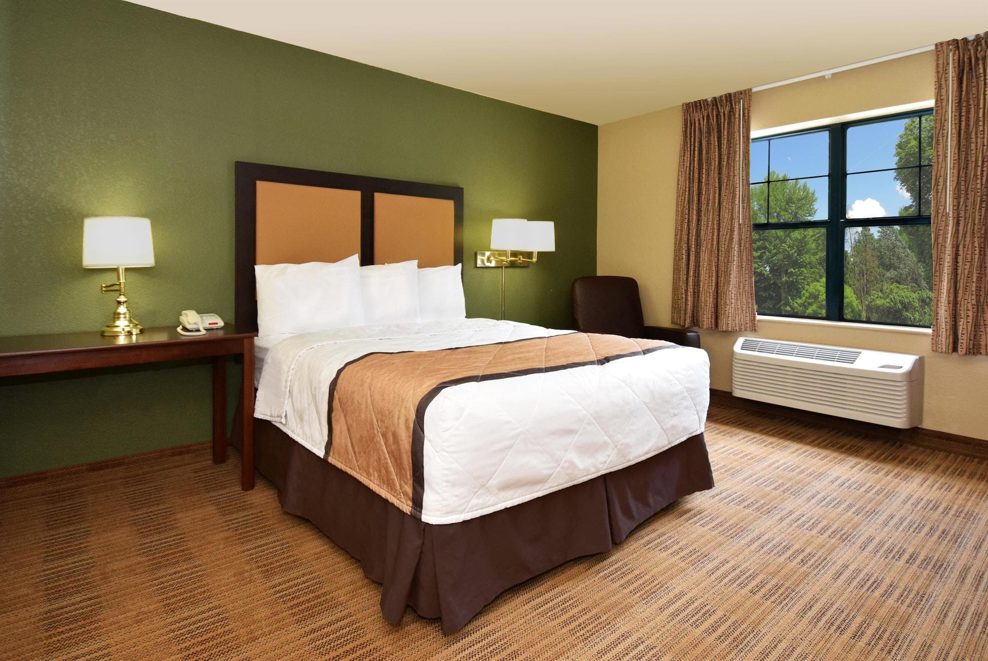 Extended Stay America Suites - Indianapolis - Касълтън Екстериор снимка