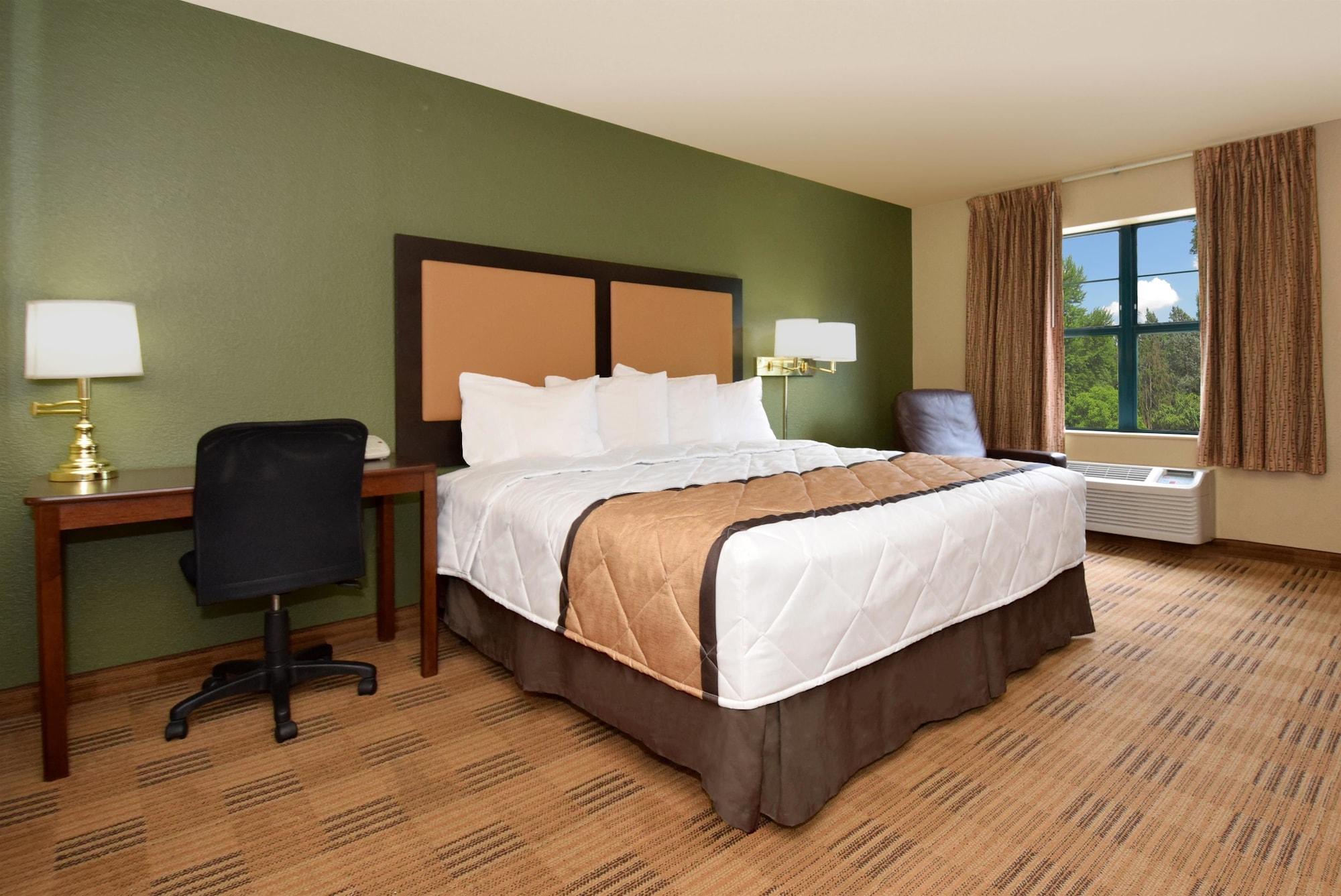 Extended Stay America Suites - Indianapolis - Касълтън Екстериор снимка